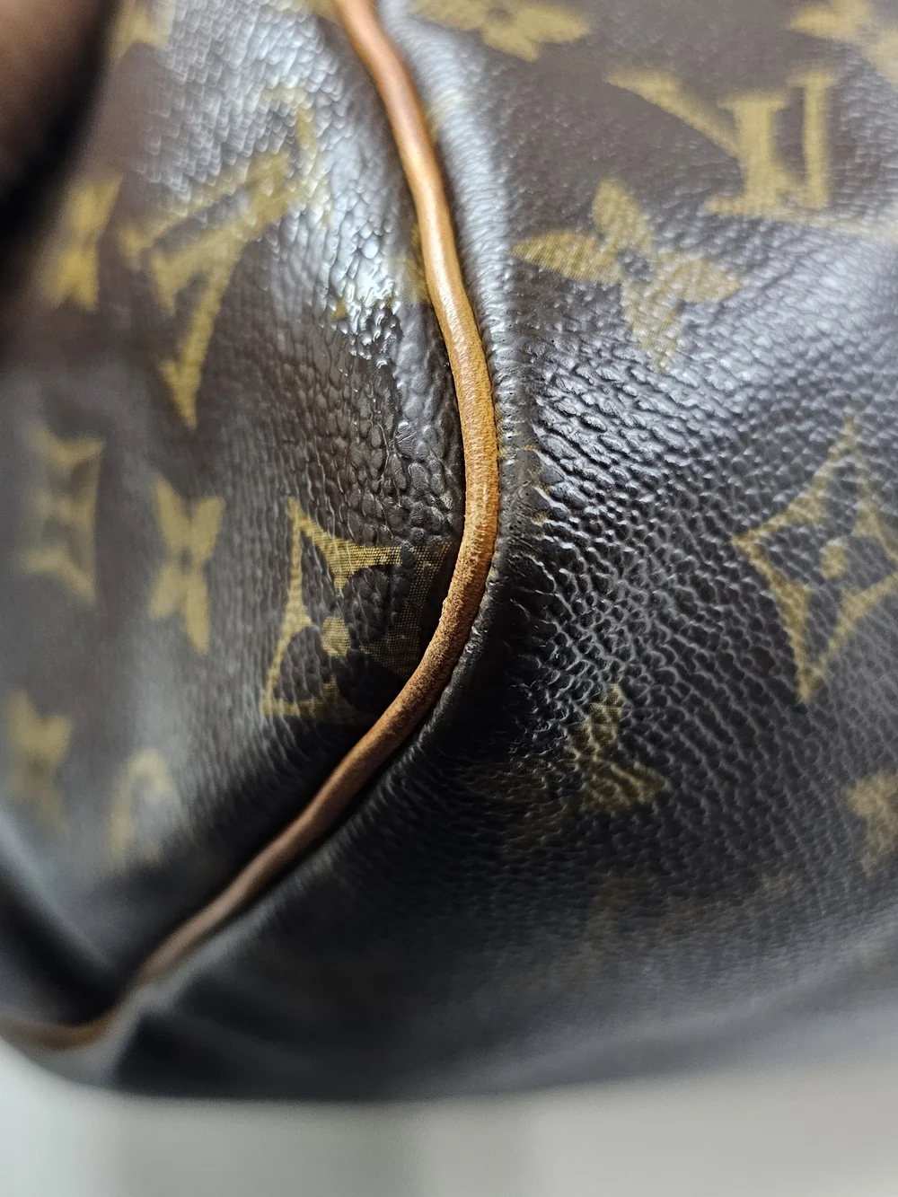 Louis Vuitton Monogram Canvas Speedy Handbag in Brown 30cm - Picture 13 of 15